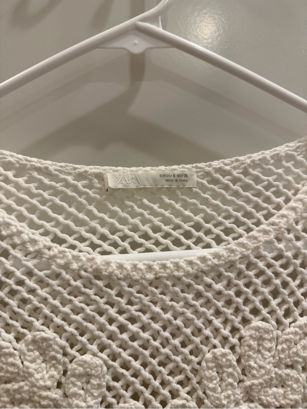 Zara Cream Crochet Knit Long-Sleeve Top - Picture 2 of 3